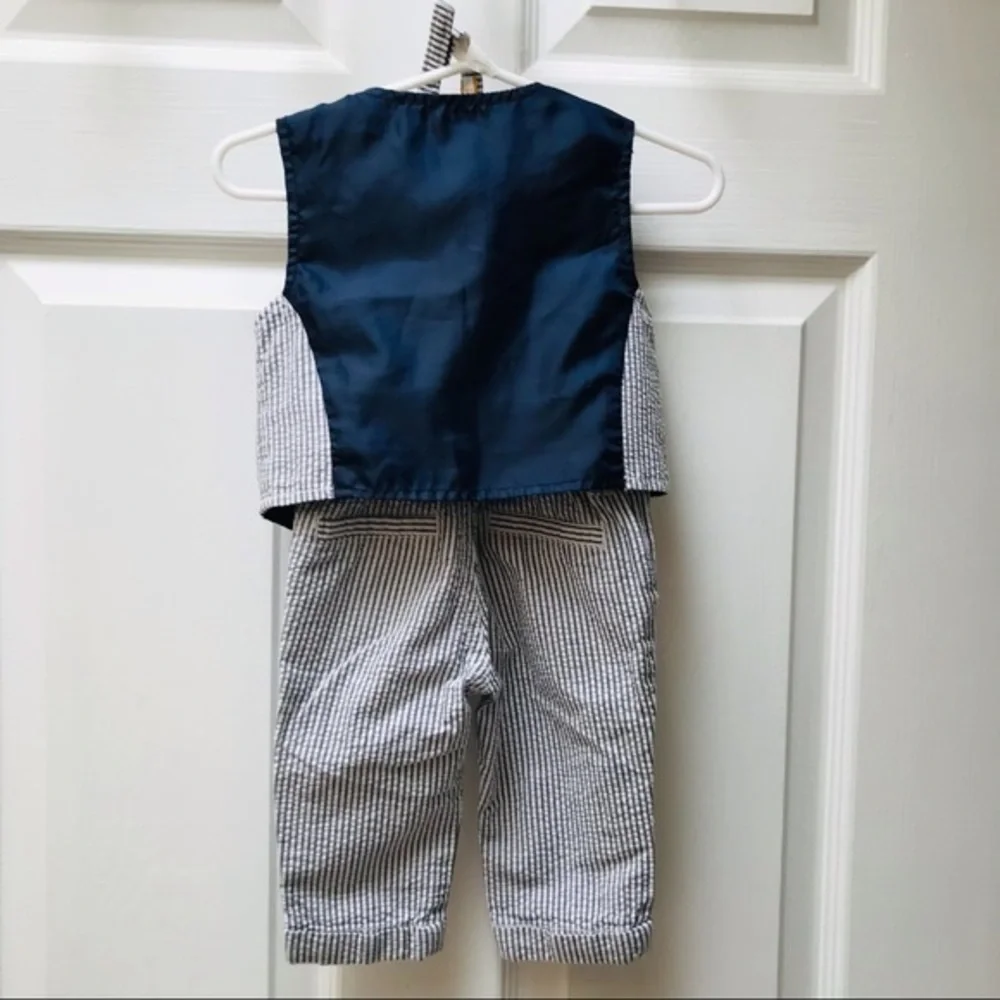 Gymboree Infant 3 piece Vest/Pants/Bowtie Pin Stripe Set-Size 3-6 Months